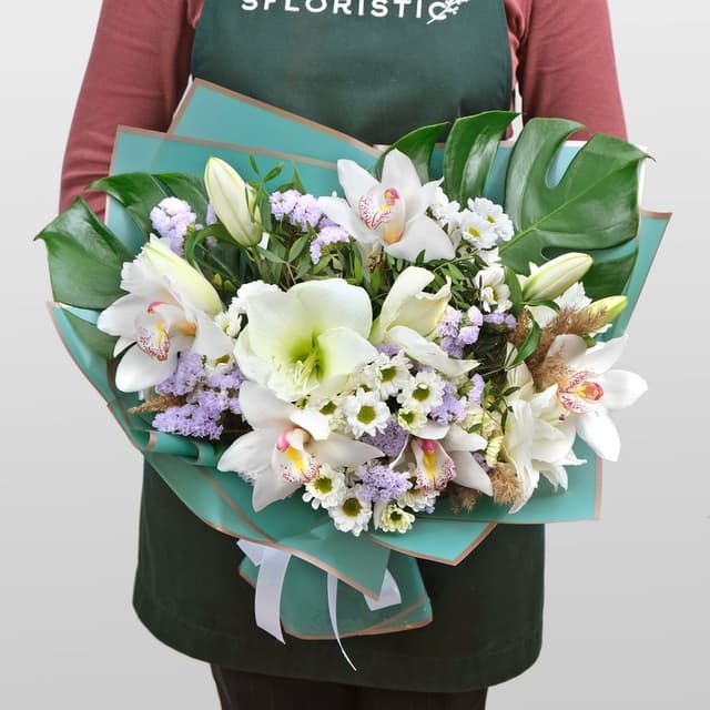 Букет из Тюльпанов и Орхидей «Чудный сад» Букет из Тюльпанов и Орхидей «Чудный сад»