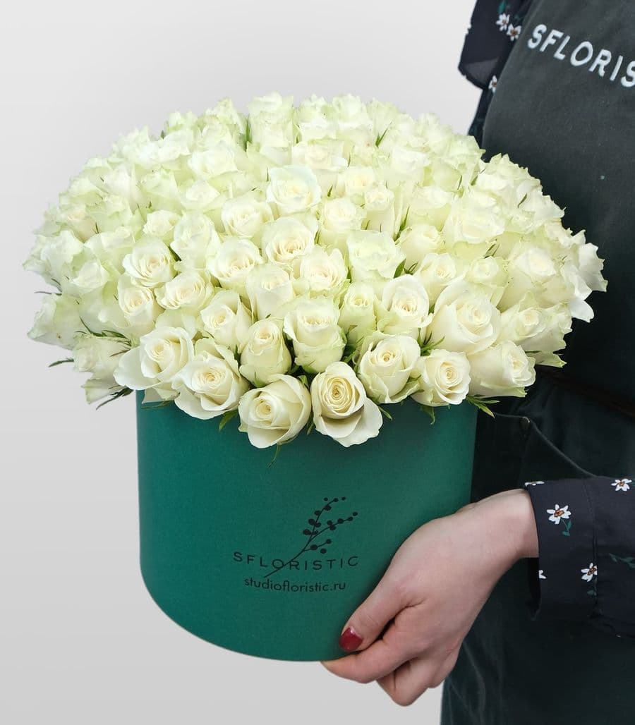 Композиция из Роз 101 шт 40 см «Утренняя роса»