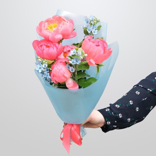 Букет из Пиона и Окcипеталума «Коралловый Риф» Букет из Пиона и Окcипеталума «Коралловый Риф»