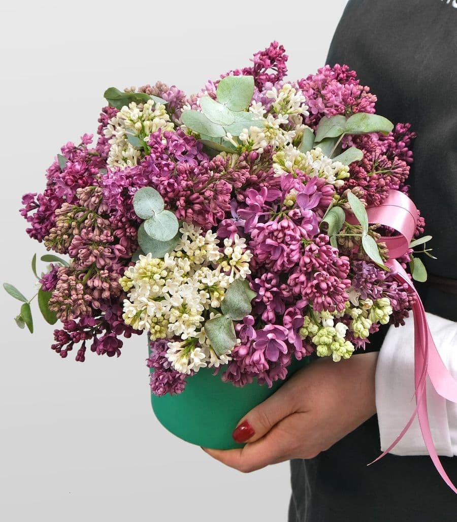 Композиция из Сирени «Анабель» с эвкалиптом