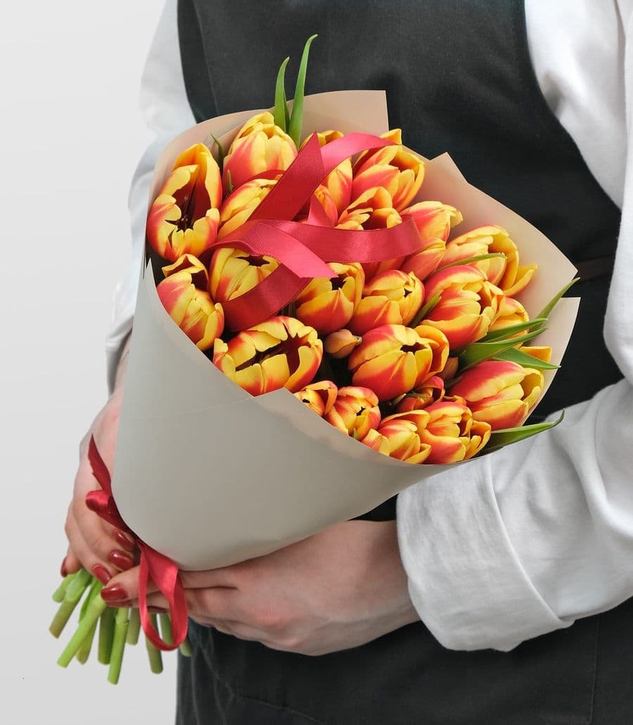 Букет из Тюльпанов 25шт «Турмалин»
