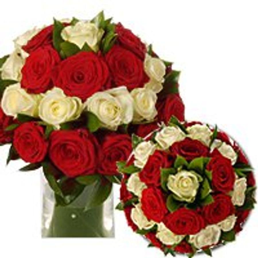 Букет из красных и белых Роз «Английский сад»