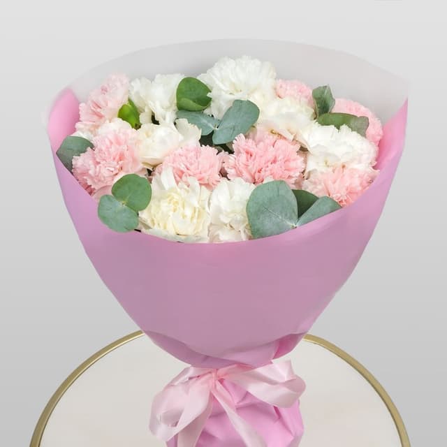 Букет из Гвоздики «Я Тебя Люблю» с эвкалиптом Букет из Гвоздики «Я Тебя Люблю» с эвкалиптом