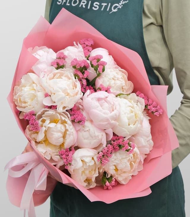 Букет из Пионов и Статицы «Лагуна Любви» Букет из Пионов и Статицы «Лагуна Любви»