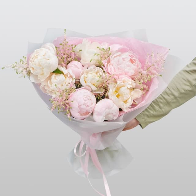 Букет из Пионов и Астильбы «Розовое Облачко» Букет из Пионов и Астильбы «Розовое Облачко»