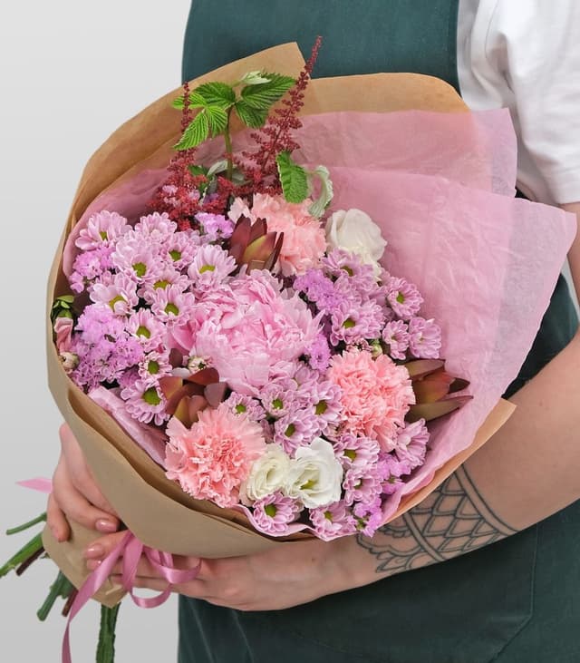 Букет из Гвоздики, Эустомы и Хризантемы «Закат на сафари» Букет из Гвоздики, Эустомы и Хризантемы «Закат на сафари»