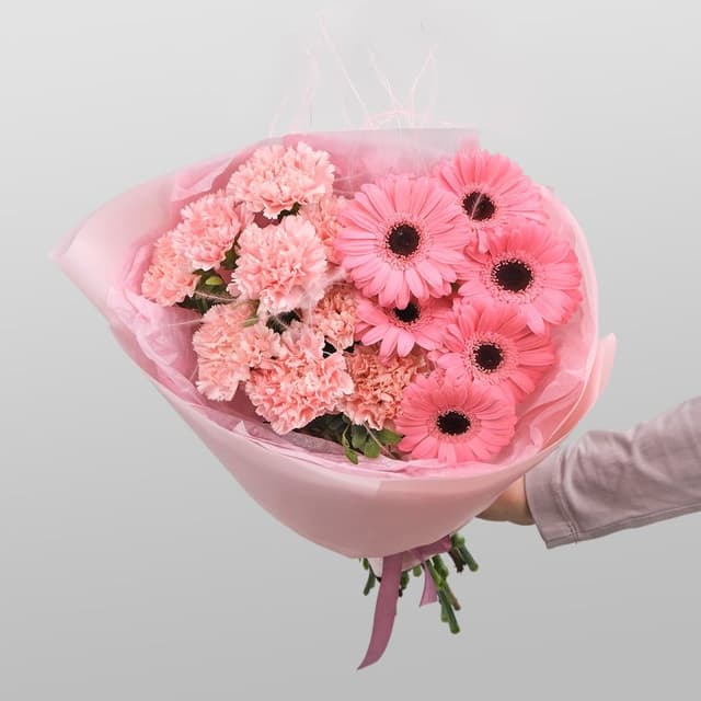 Букет из Гермини и Гвоздики «Розовая карамелька» Букет из Гермини и Гвоздики «Розовая карамелька»