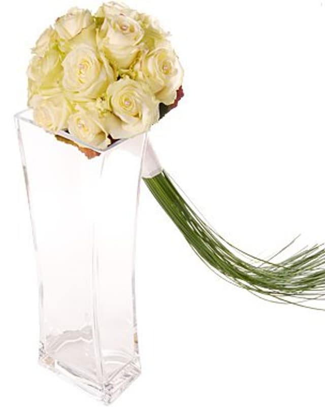 Букет из белых Роз «Зимнее тепло» Букет из белых Роз «Зимнее тепло»