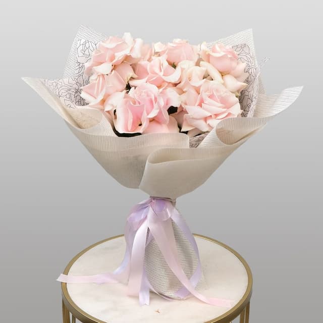 Букет из розовых Роз «Хлопья летят наверх» Букет из розовых Роз «Хлопья летят наверх»