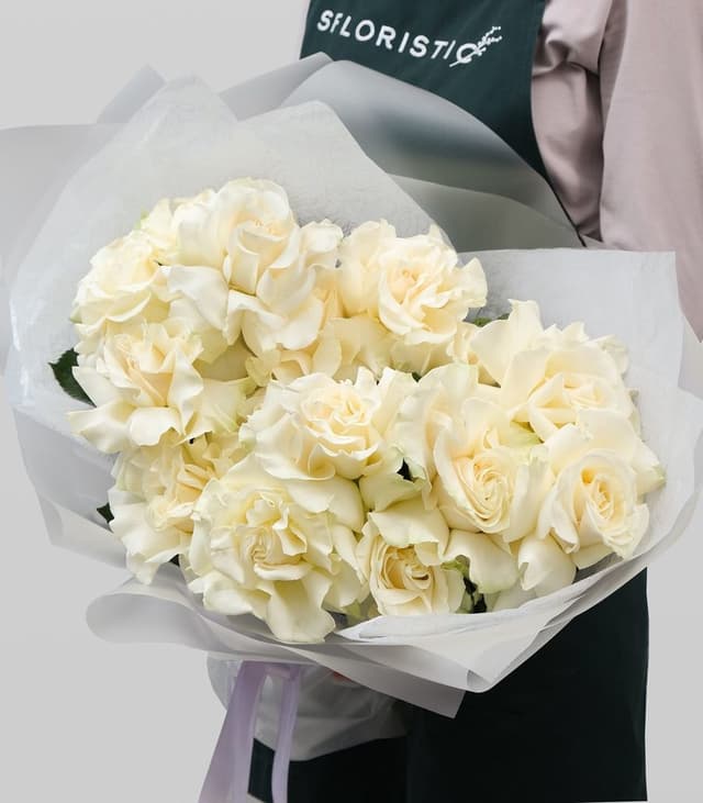 Букет белых Роз «Цефея» Букет белых Роз «Цефея»