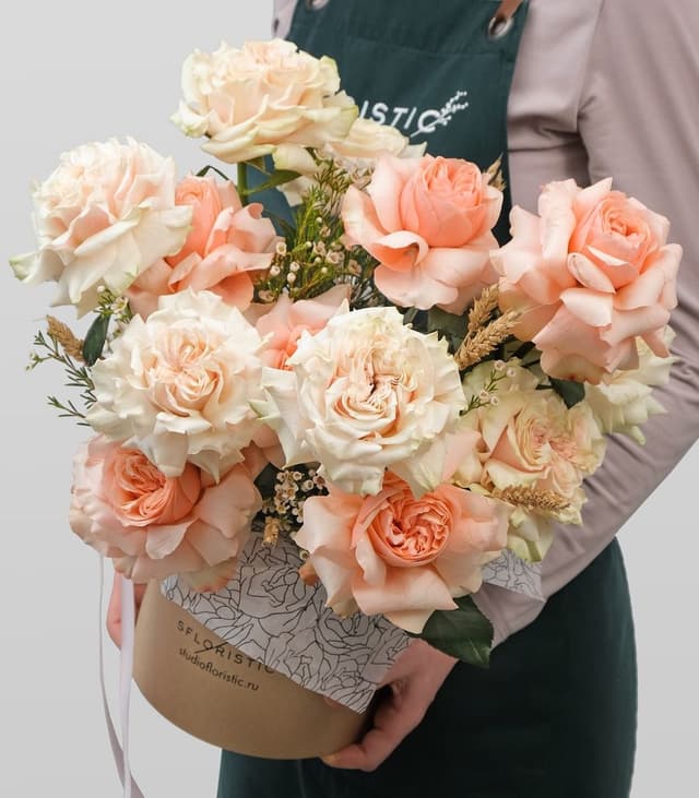 Композиция из Роз «Ангельский восторг» Композиция из Роз «Ангельский восторг»