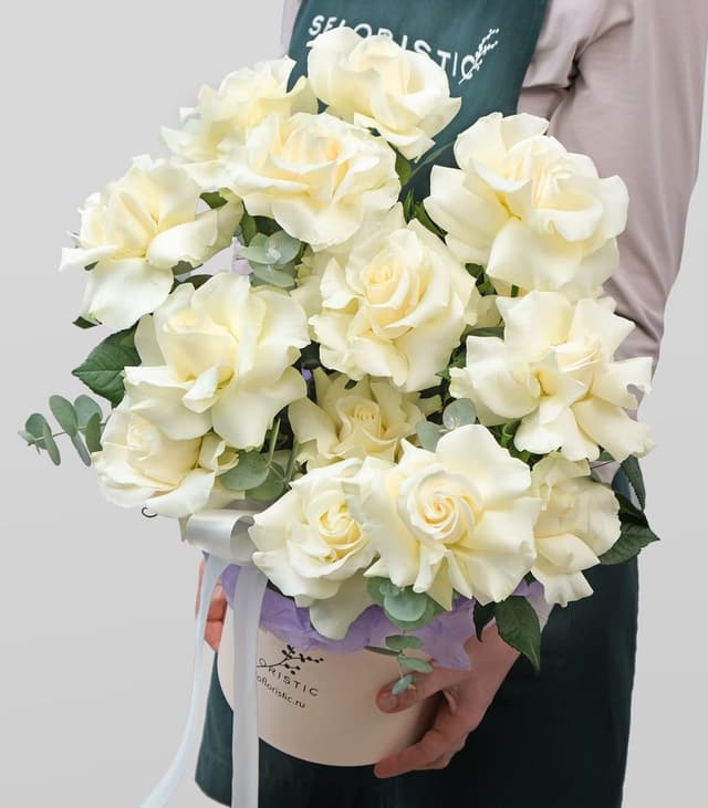 Композиция белых Роз «Берта» Композиция белых Роз «Берта»