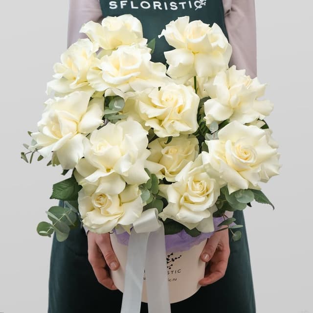 Композиция белых Роз «Берта» Композиция белых Роз «Берта»