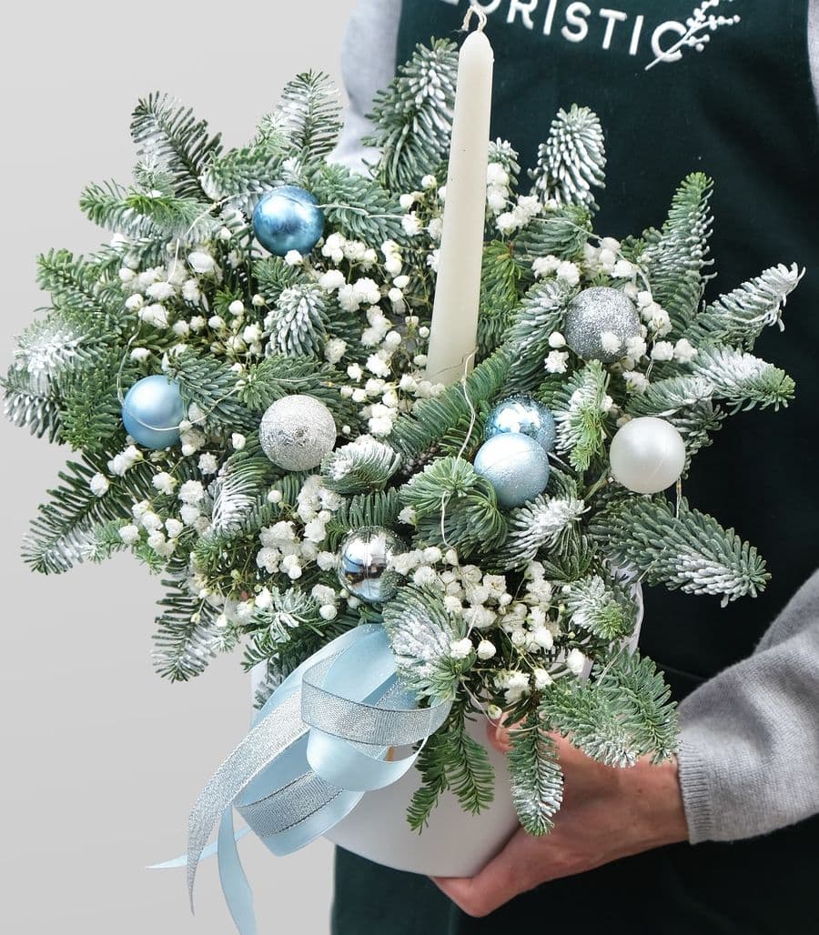 Композиция из Нобилиса, Гипсофилы «Голубой Снежок»