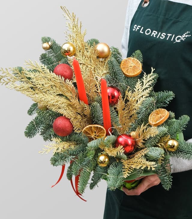 Композиция из Нобилиса «Золотая Зимушка» Композиция из Нобилиса «Золотая Зимушка»