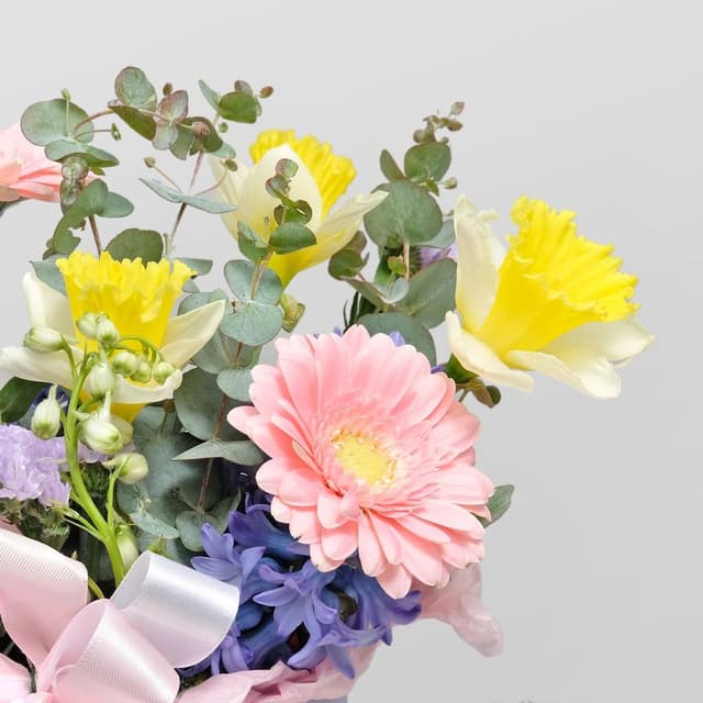 Композиция из Нарциссов, Гермини и Гиацинтов «Забава» Композиция из Нарциссов, Гермини и Гиацинтов «Забава»