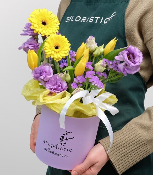 Композиция из Гермини, Эустомы и Тюльпана «Ясмина» Композиция из Гермини, Эустомы и Тюльпана «Ясмина»