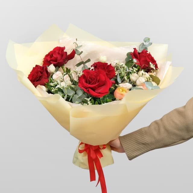 Букет Роз Вувузела и Эквадор «Царица» Букет Роз Вувузела и Эквадор «Царица»