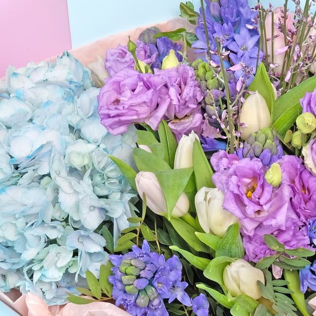 Букет из Гортензий, Тюльпанов и Гиацинтов «Мягкой» Букет из Гортензий, Тюльпанов и Гиацинтов «Мягкой»