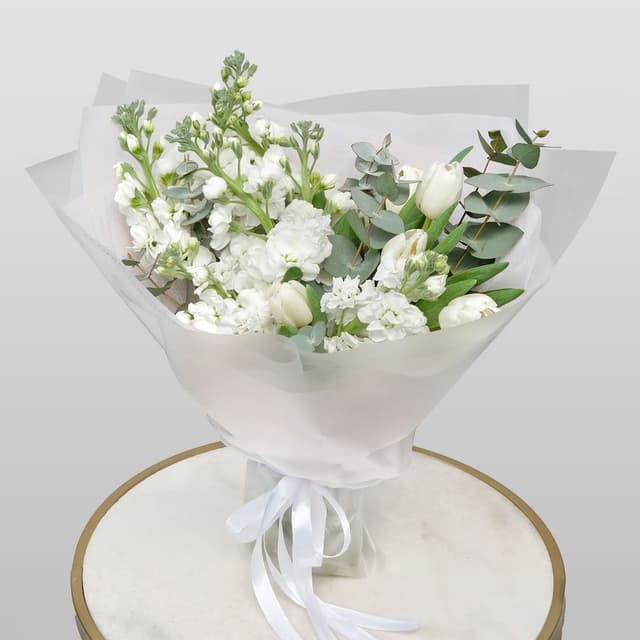 Букет из Тюльпанов и Маттиол «Белая Нежность» Букет из Тюльпанов и Маттиол «Белая Нежность»