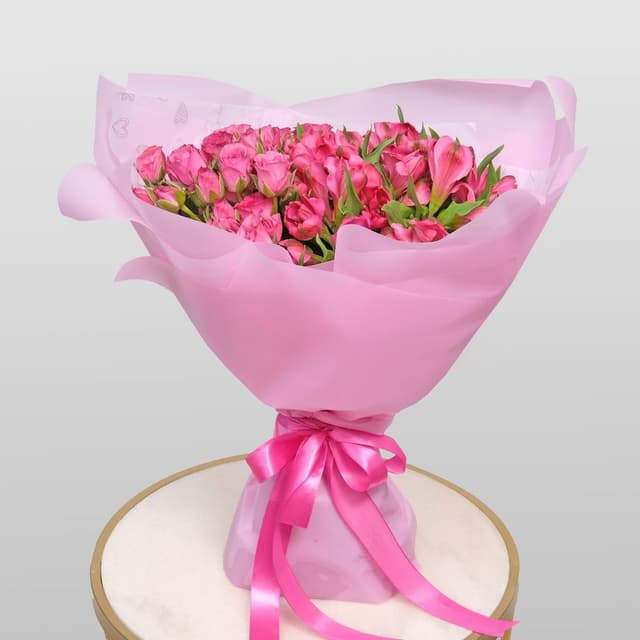 Букет из Кустовых Роз и Альстромерий «Цветочная симфония» Букет из Кустовых Роз и Альстромерий «Цветочная симфония»