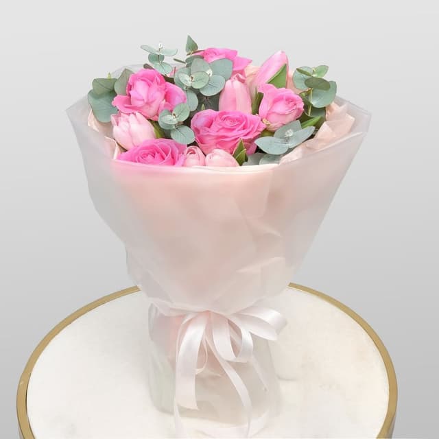 Букет из Тюльпанов и Роз «Цветочное вдохновение» Букет из Тюльпанов и Роз «Цветочное вдохновение»