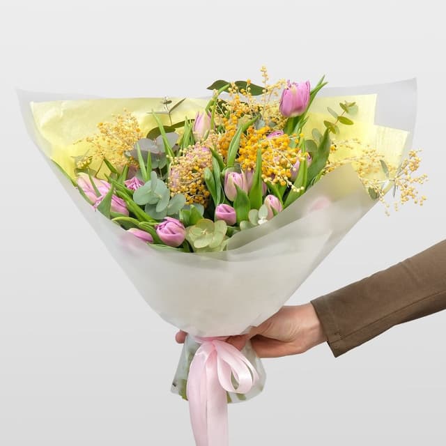 Букет из Тюльпанов и Мимозы «Поляна цветов» Букет из Тюльпанов и Мимозы «Поляна цветов»