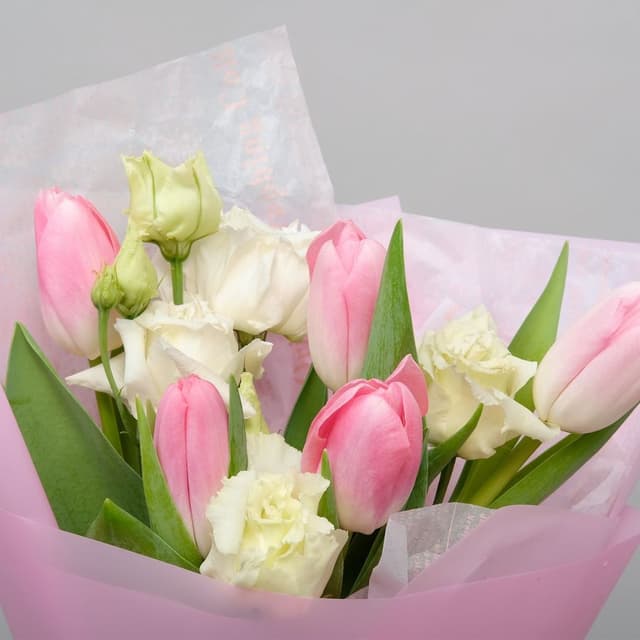 Букет из Тюльпанов и Эустомы «Розовая Эйфория» Букет из Тюльпанов и Эустомы «Розовая Эйфория»