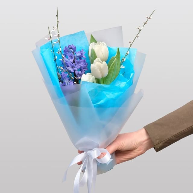 Букет из Тюльпанов и Гиацинтов «Небесный шепот» Букет из Тюльпанов и Гиацинтов «Небесный шепот»