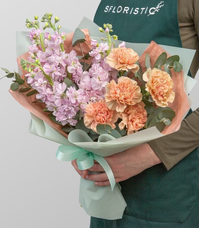 Букет из Маттиол и Диантуса «Летняя свежесть» Букет из Маттиол и Диантуса «Летняя свежесть»