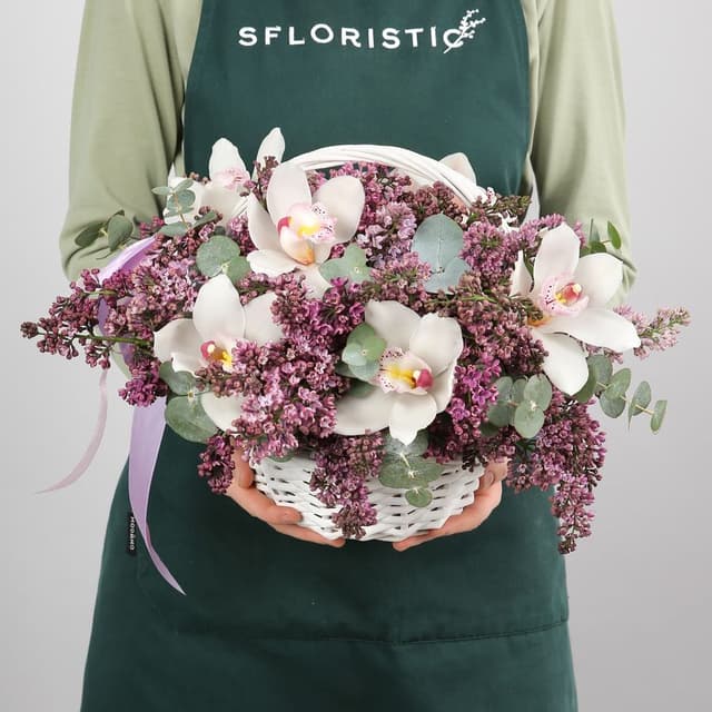 Композиция из Сирени и Орхидеи «Пышные ароматы» Композиция из Сирени и Орхидеи «Пышные ароматы»