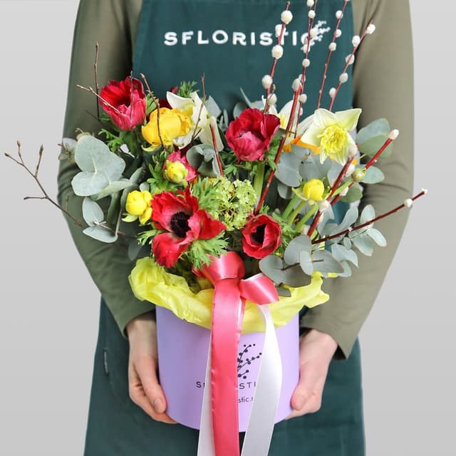 Пасхальная композиция из Анемонов, Нарциссов и Вербы «Пасхальная сказка» Пасхальная композиция из Анемонов, Нарциссов и Вербы «Пасхальная сказка»