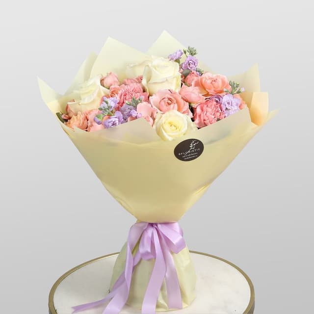 Букет из Роз, Гвоздик и Маттиолы «Твое тепло» Букет из Роз, Гвоздик и Маттиолы «Твое тепло»