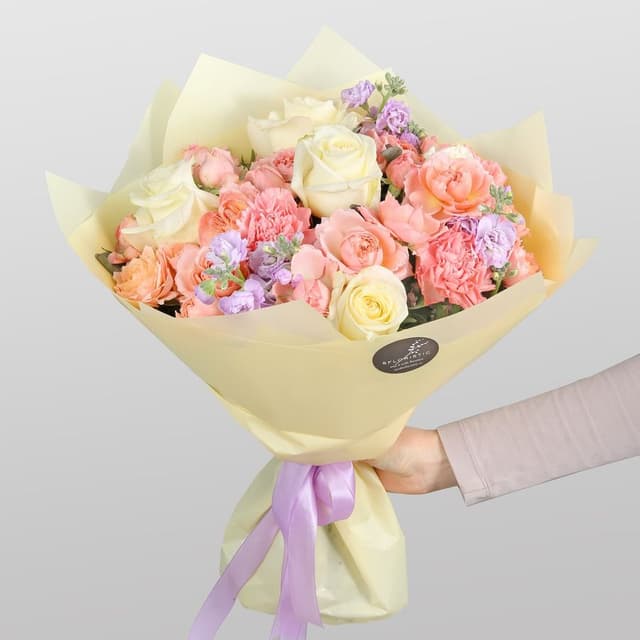 Букет из Роз, Гвоздик и Маттиолы «Твое тепло» Букет из Роз, Гвоздик и Маттиолы «Твое тепло»