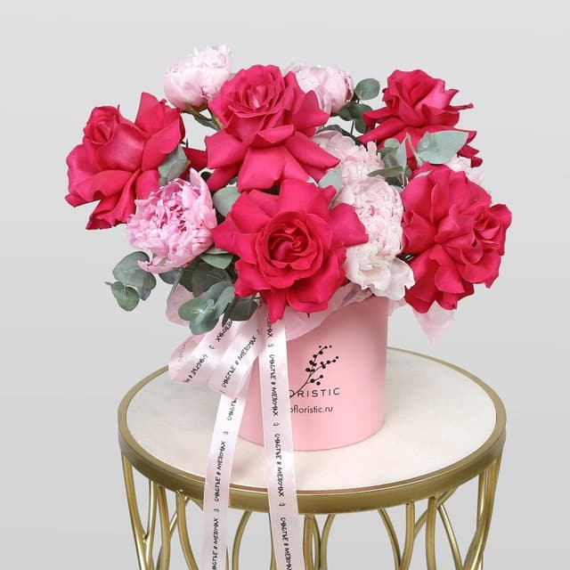 Композиция из Розы Эквадор и Пионов «Грезы Амура» Композиция из Розы Эквадор и Пионов «Грезы Амура»