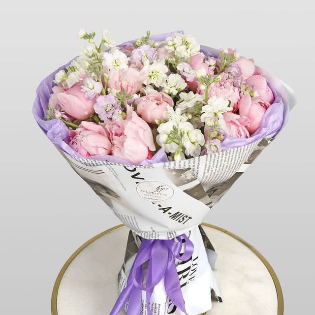 Букет из Пионов и Маттиолы «Ванильное облако» Букет из Пионов и Маттиолы «Ванильное облако»