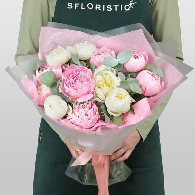 Букет из Пионов и Эвкалипта «Жемчужные переливы» Букет из Пионов и Эвкалипта «Жемчужные переливы»