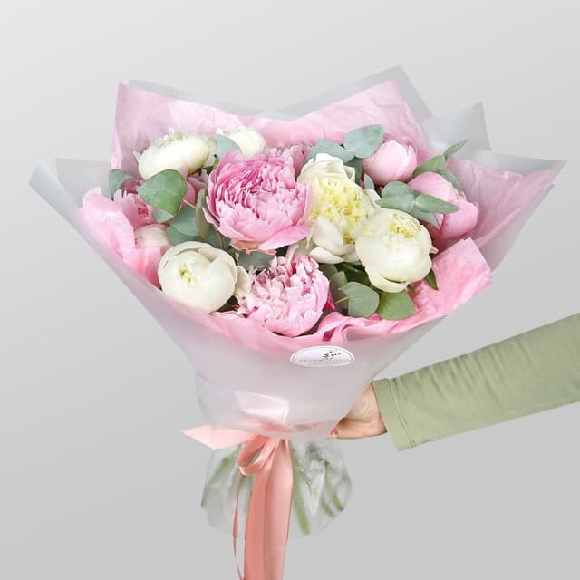 Букет из Пионов и Эвкалипта «Жемчужные переливы» Букет из Пионов и Эвкалипта «Жемчужные переливы»