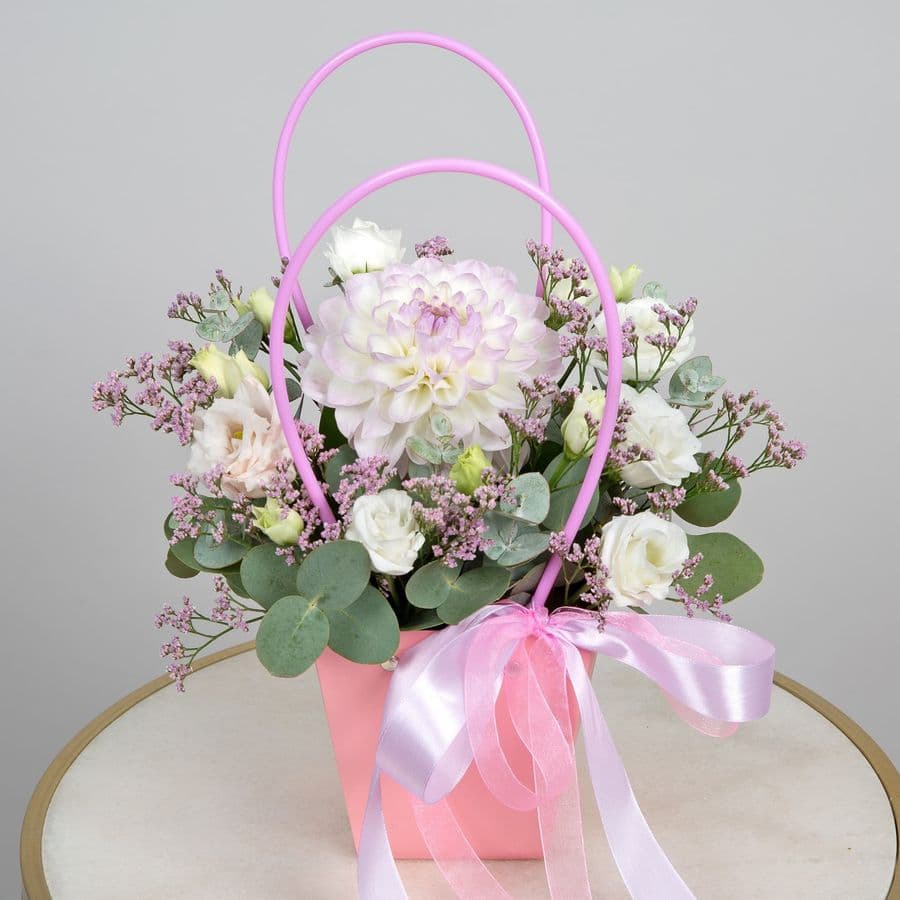 Композиция из Георгин и Эустомы «Лесная Нирвана»