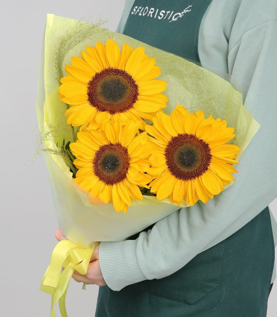 Букет из Подсолнуха и Паникума «Осенний Вдох»