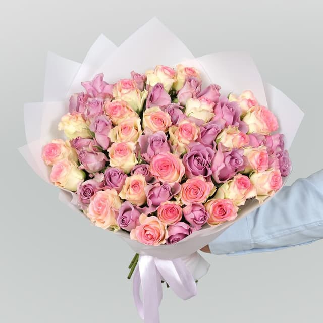 Букет Роз Кения 51 шт «Весеннее вдохновение» Букет Роз Кения 51 шт «Весеннее вдохновение»