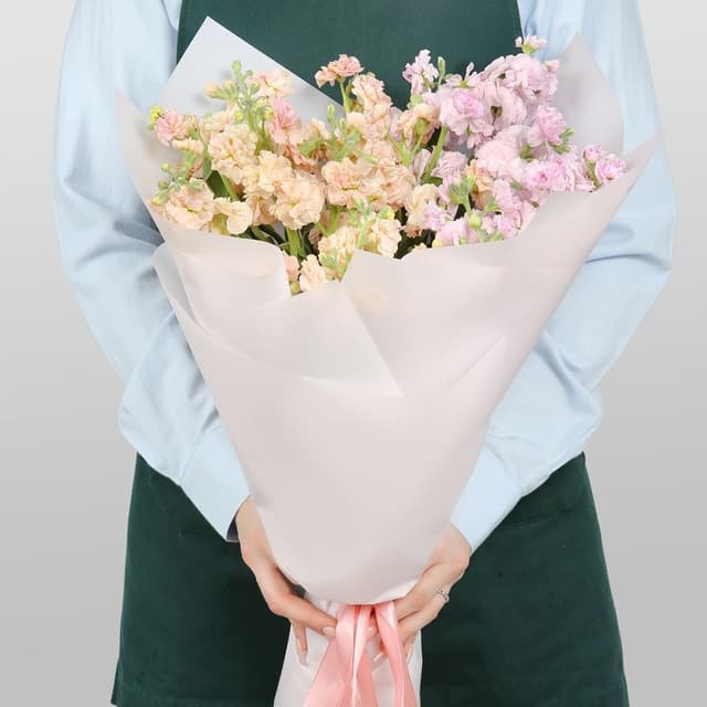 Букет из Кустовых Маттиол 9 шт «Сказочное утро» Букет из Кустовых Маттиол 9 шт «Сказочное утро»