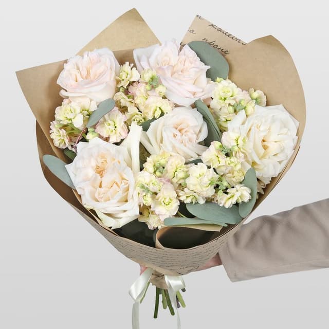 Букет из Роз и Маттиолы «Чистота утра» Букет из Роз и Маттиолы «Чистота утра»