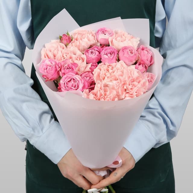 Букет из пионовидных Роз и Диантуса «Персиковый соблазн» Букет из пионовидных Роз и Диантуса «Персиковый соблазн»