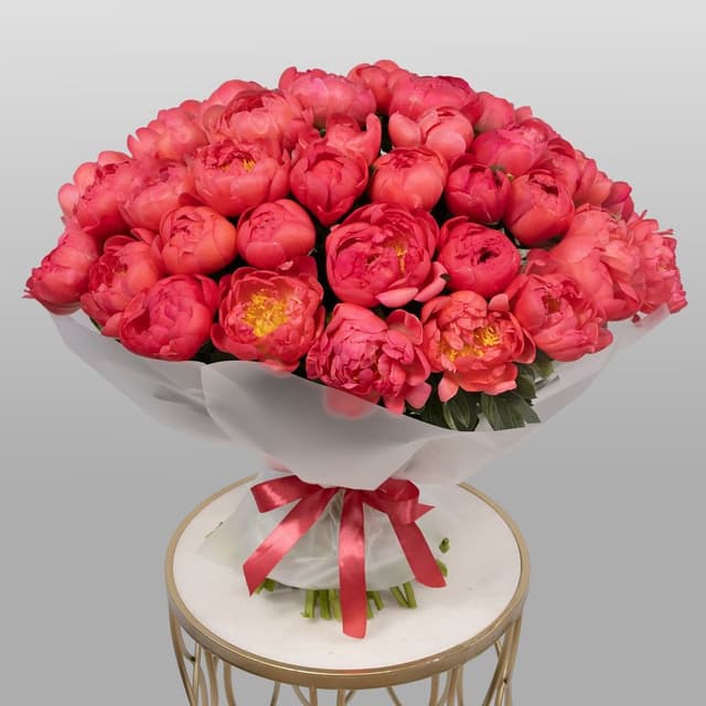 Букет коралловых Пионов «Лагуна грёз» Букет коралловых Пионов «Лагуна грёз»