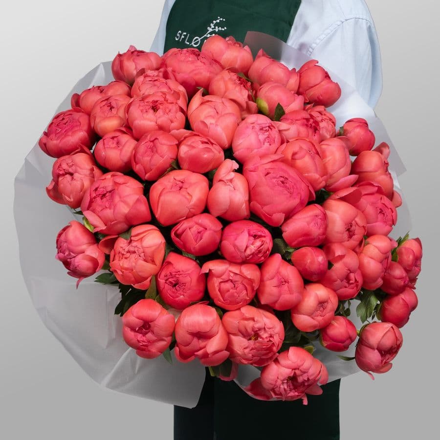 Букет коралловых Пионов «Лагуна грёз»