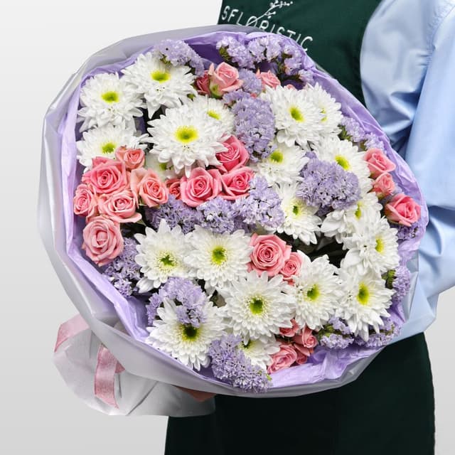 Букет из Кустовых Хризантем и Роз «Улыбка дня» Букет из Кустовых Хризантем и Роз «Улыбка дня»