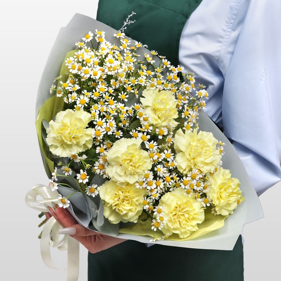 Букет из Гвоздик и Ромашек «Теплый полдень»