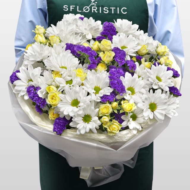 Букет из Кустовых Хризантем и Роз «В красках любви» Букет из Кустовых Хризантем и Роз «В красках любви»