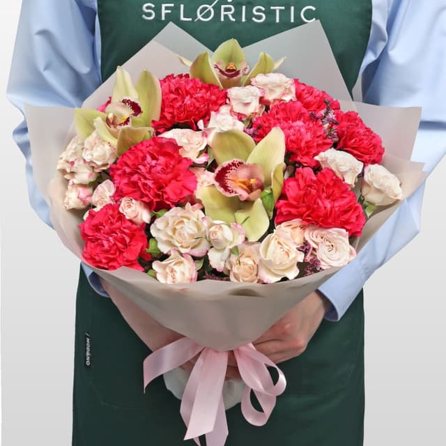 Букет из Роз, Гвоздик и Орхидей «Праздник в сердце» Букет из Роз, Гвоздик и Орхидей «Праздник в сердце»